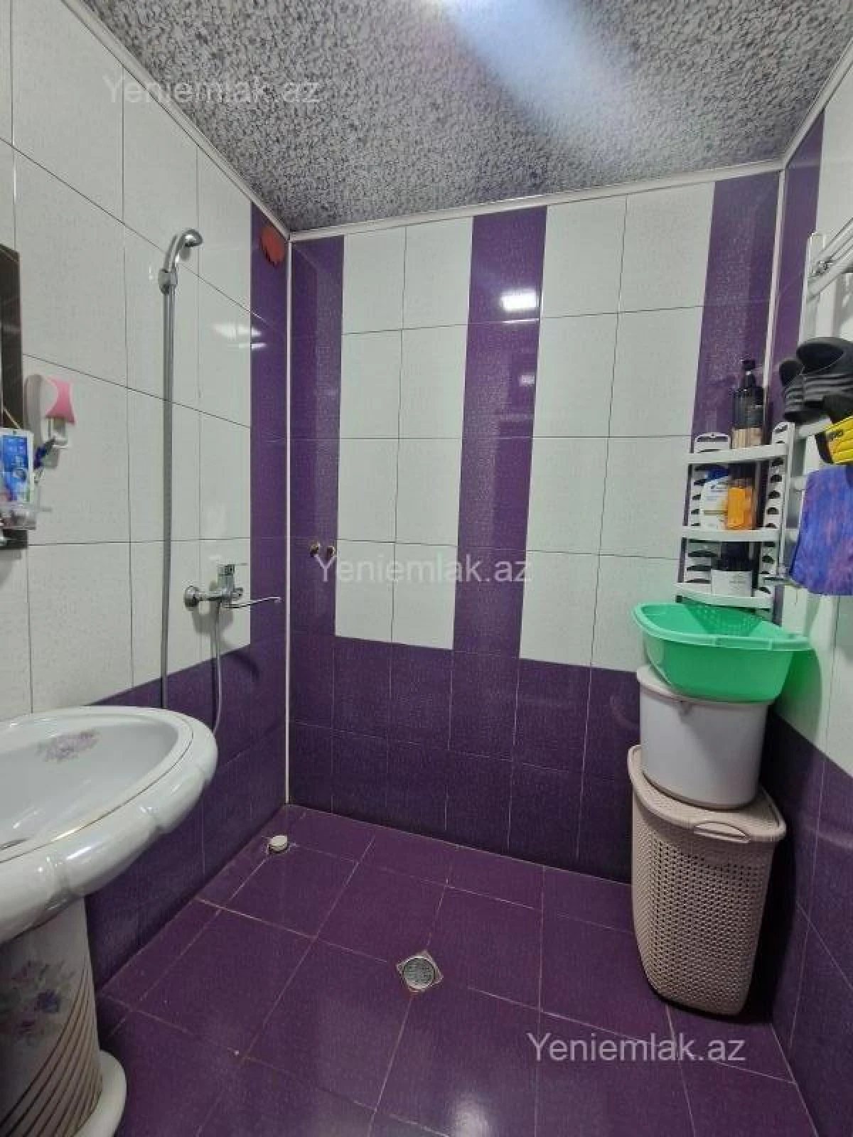Satılır 2 otaqlı köhnə tikili 55 m²