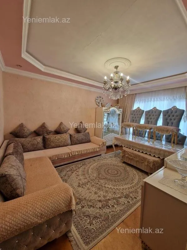 Satılır 2 otaqlı köhnə tikili 55 m²