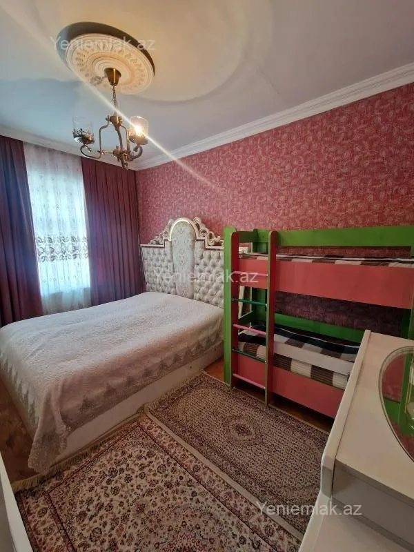 Satılır 2 otaqlı köhnə tikili 55 m²