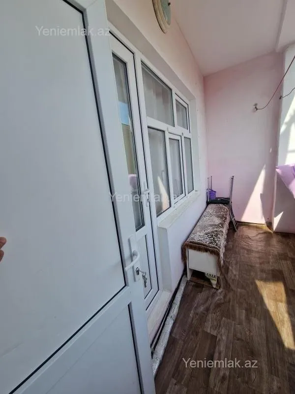 Satılır 2 otaqlı köhnə tikili 55 m²