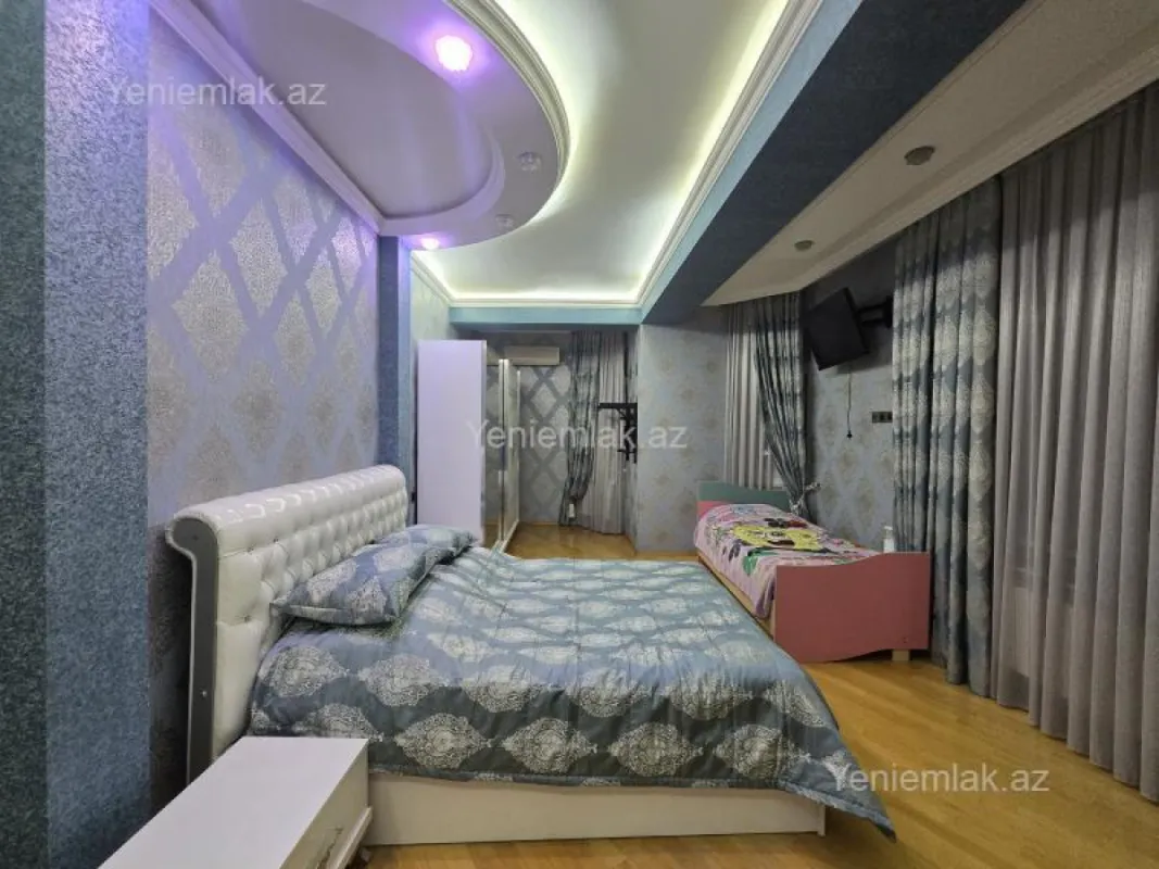 Satılır 4 otaqlı yeni tikili 131 m²