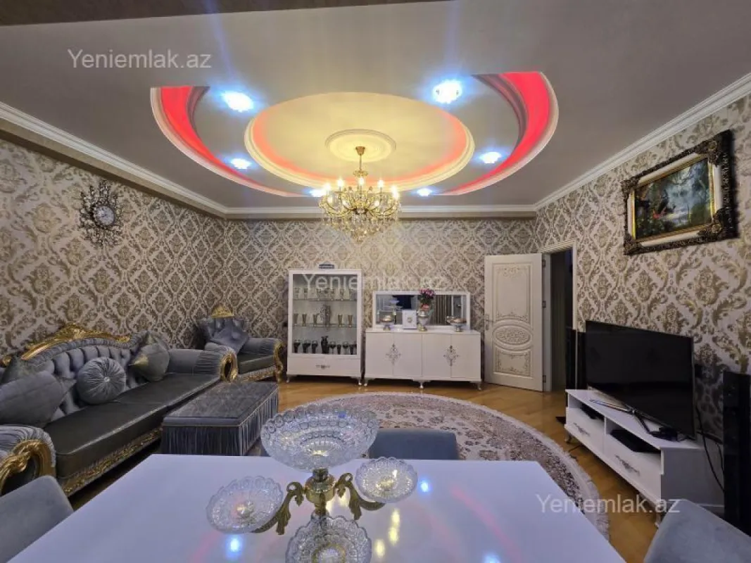 Satılır 4 otaqlı yeni tikili 131 m²