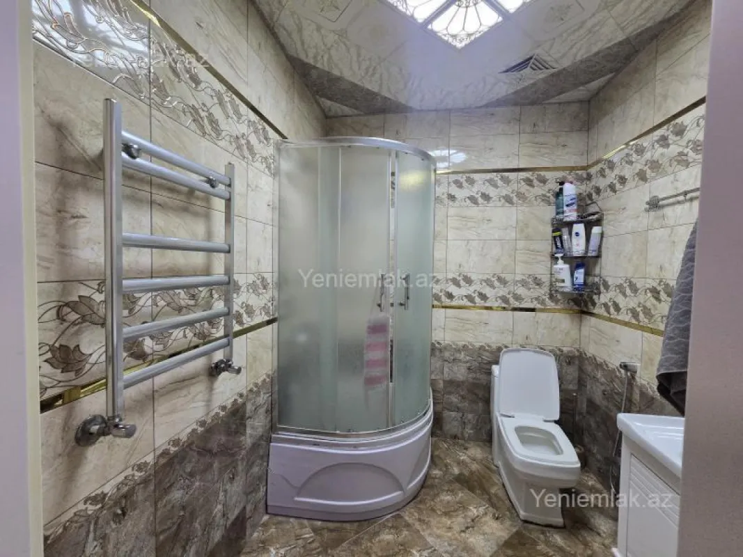 Satılır 4 otaqlı yeni tikili 131 m²