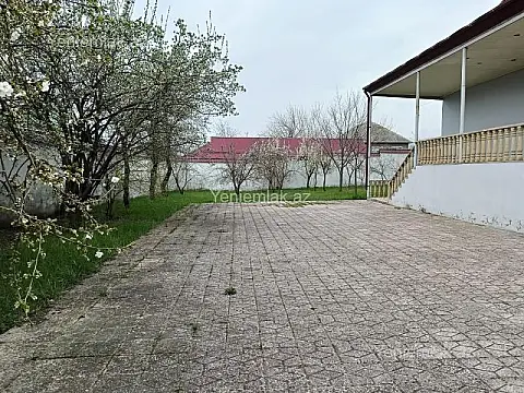 Satılır 2 otaqlı həyət evi 130 m²