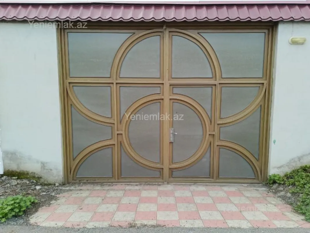 Satılır 2 otaqlı həyət evi 130 m²