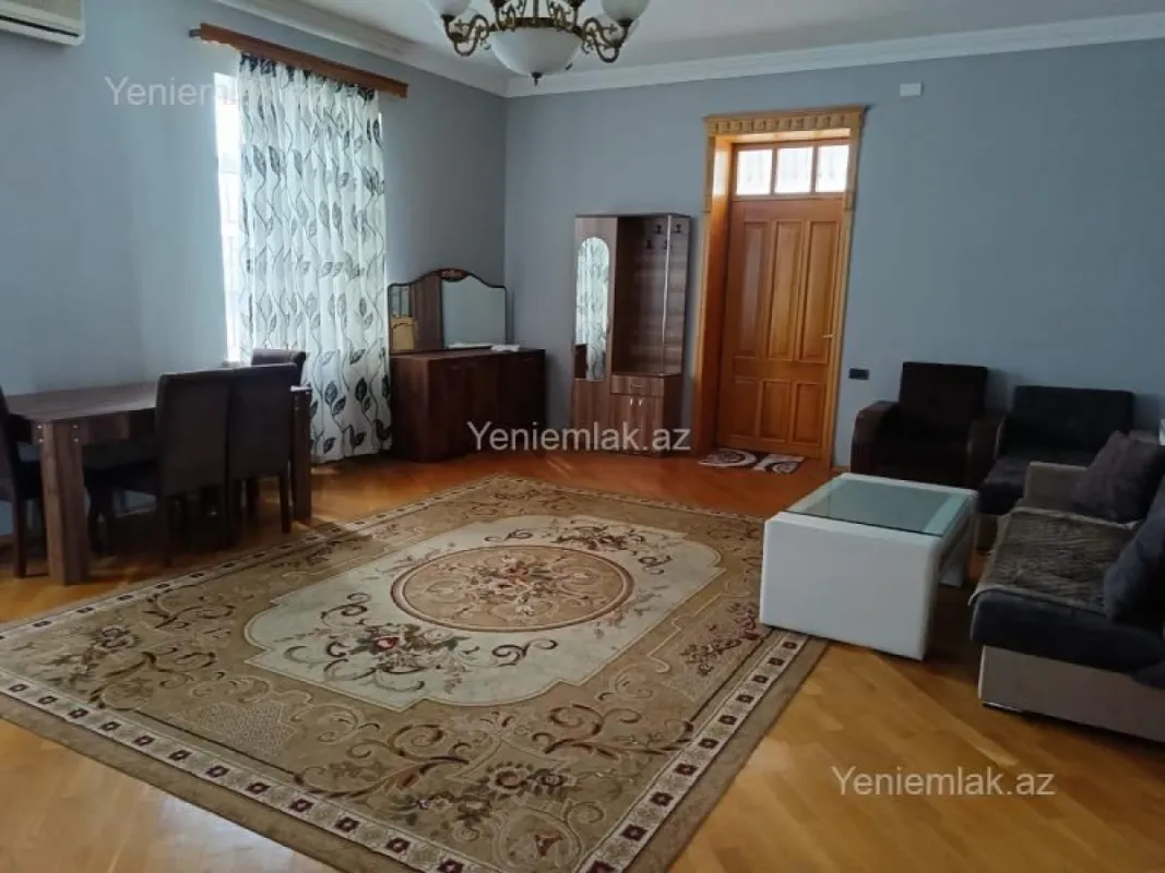 Satılır 2 otaqlı həyət evi 130 m²