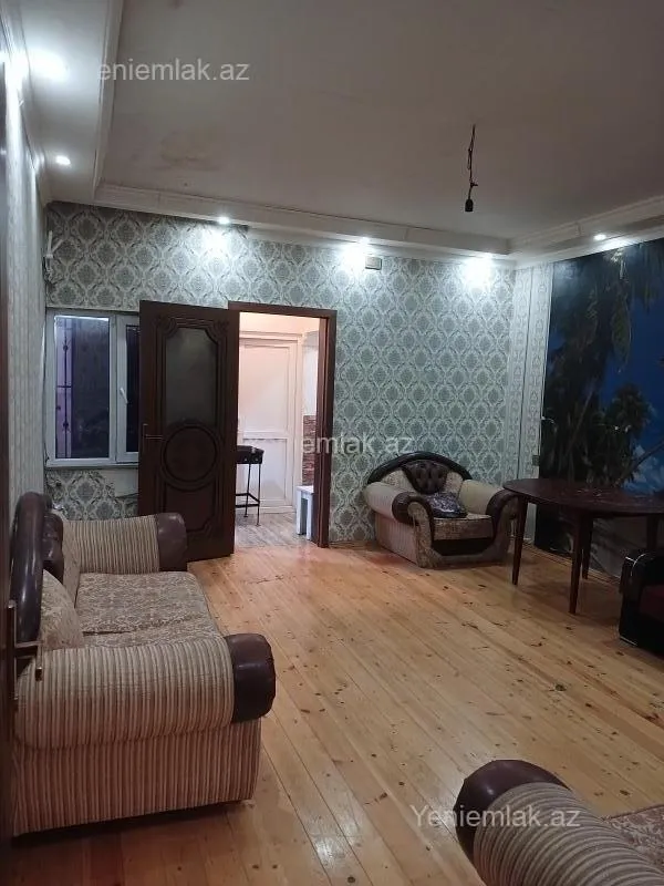 Satılır 2 otaqlı həyət evi 70 m²