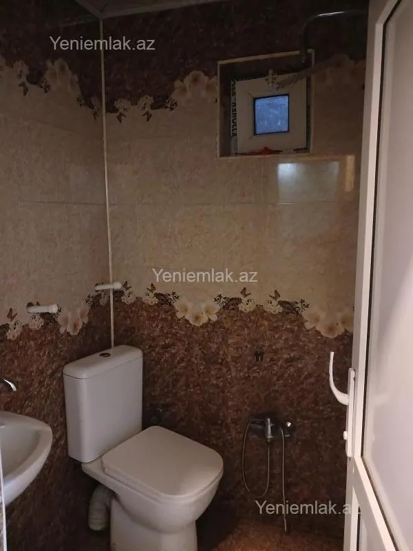 Satılır 2 otaqlı həyət evi 70 m²