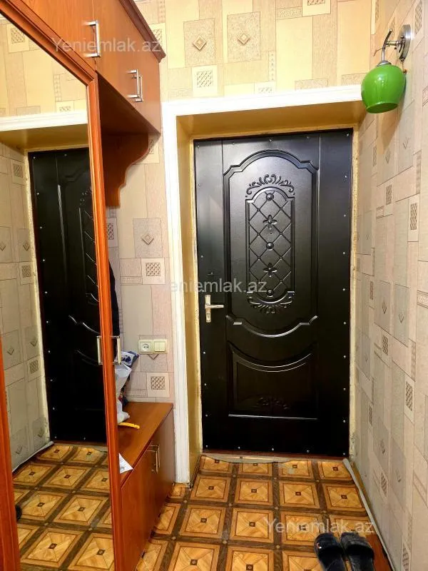 Satılır 4 otaqlı köhnə tikili 90 m²