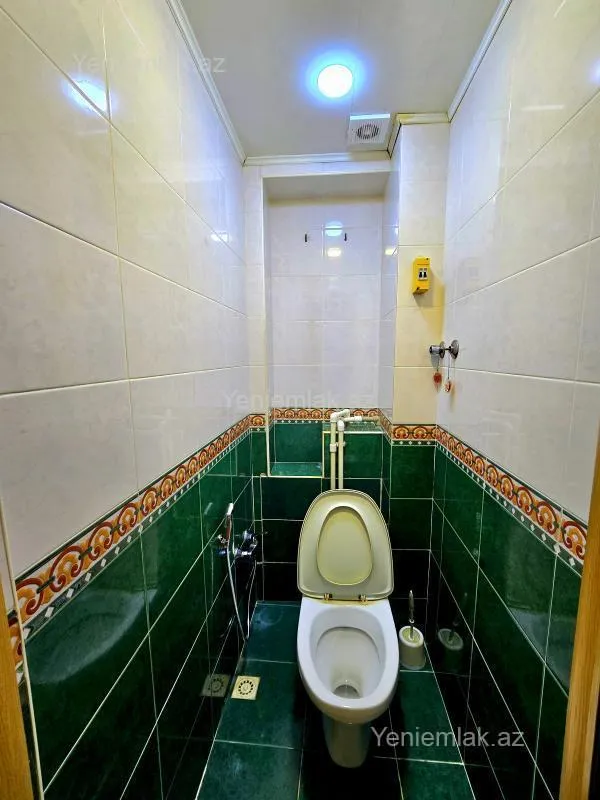 Satılır 4 otaqlı köhnə tikili 90 m²