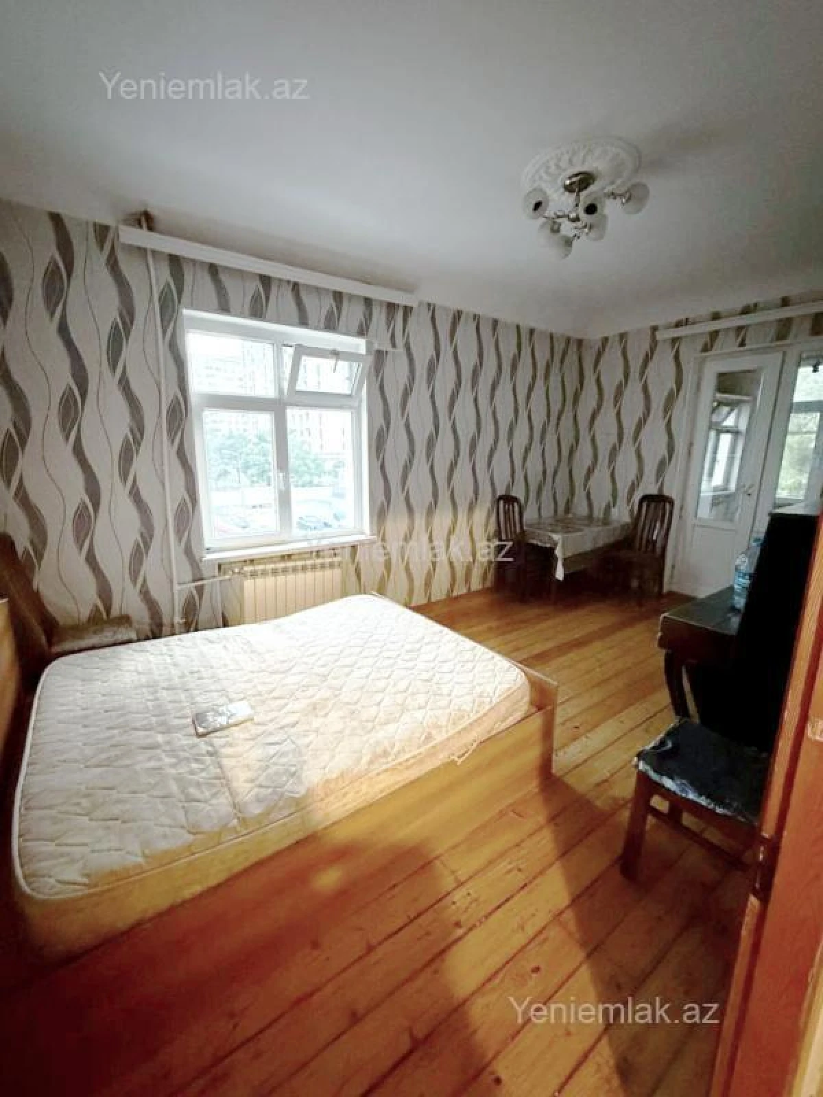 Satılır 1 otaqlı köhnə tikili 35 m²