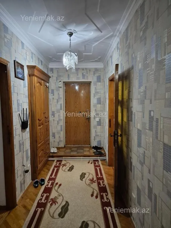 Satılır 3 otaqlı köhnə tikili 90 m²