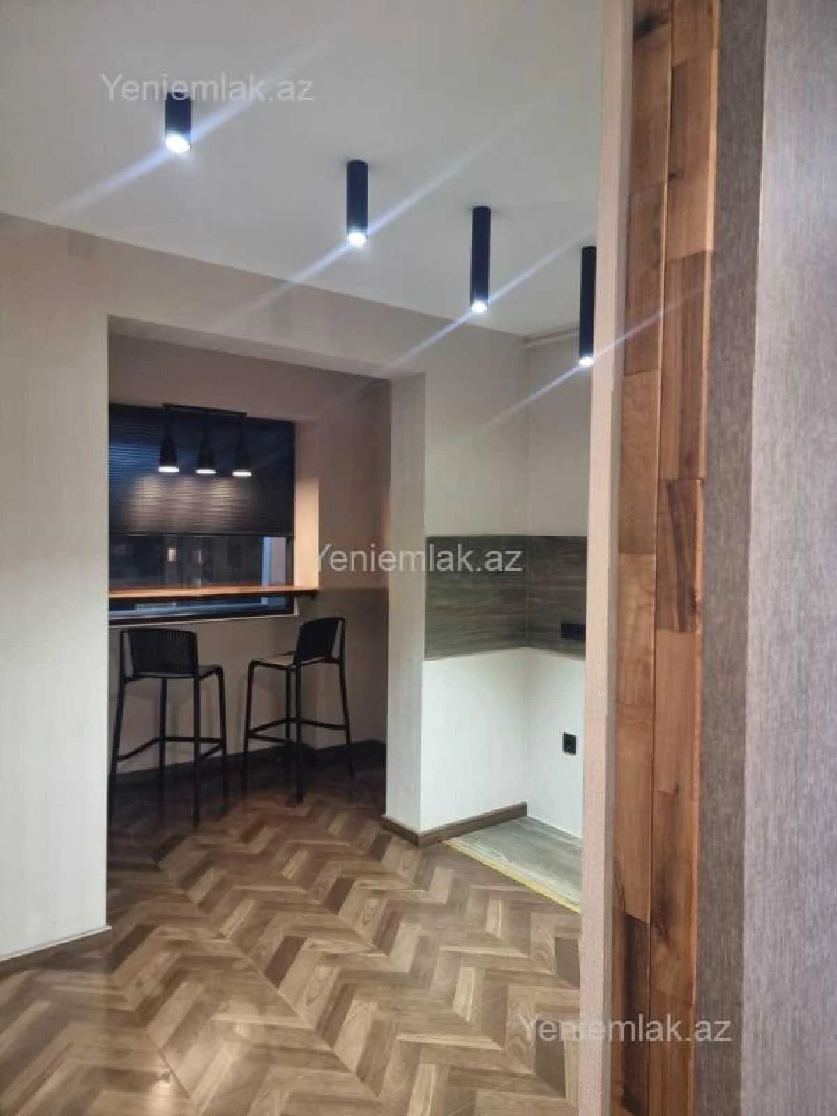 Satılır 2 otaqlı köhnə tikili 65 m²