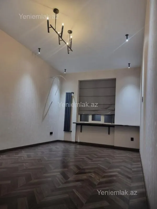 Satılır 2 otaqlı köhnə tikili 65 m²