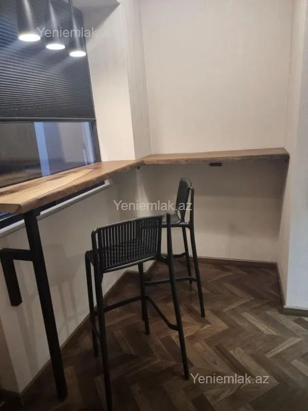 Satılır 2 otaqlı köhnə tikili 65 m²