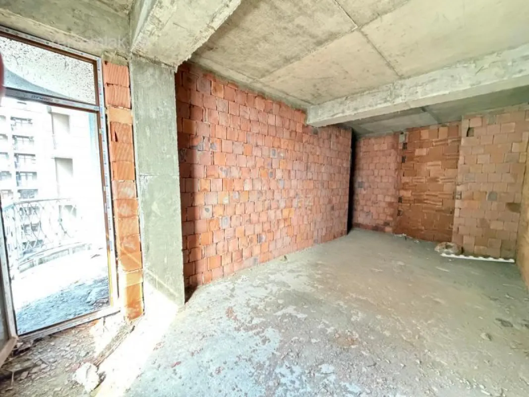 Satılır 2 otaqlı yeni tikili 60 m²