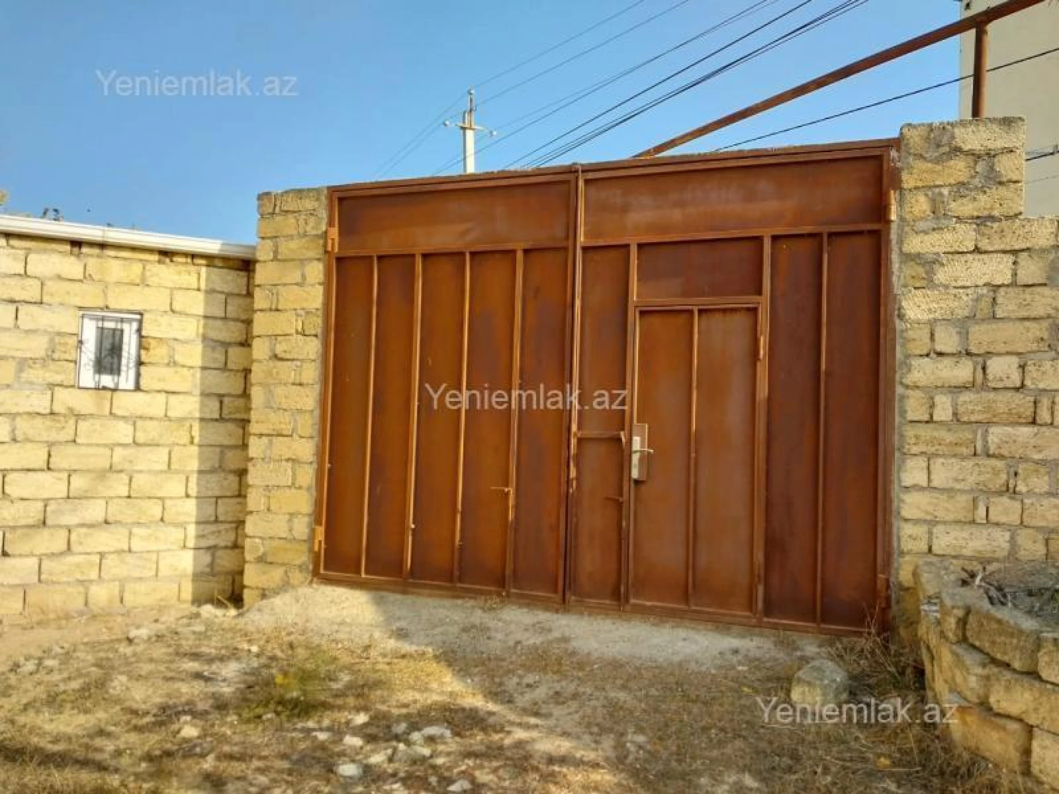 Satılır 6 otaqlı həyət evi 248 m²