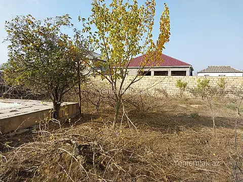 Satılır 6 otaqlı həyət evi 248 m²