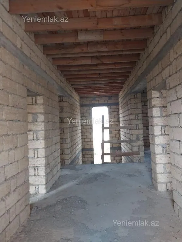 Satılır 6 otaqlı həyət evi 248 m²