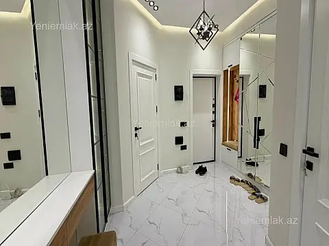 Satılır 3 otaqlı köhnə tikili 100 m²