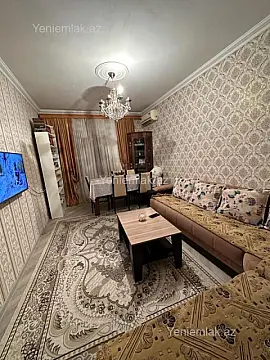 Satılır 2 otaqlı köhnə tikili 60 m²