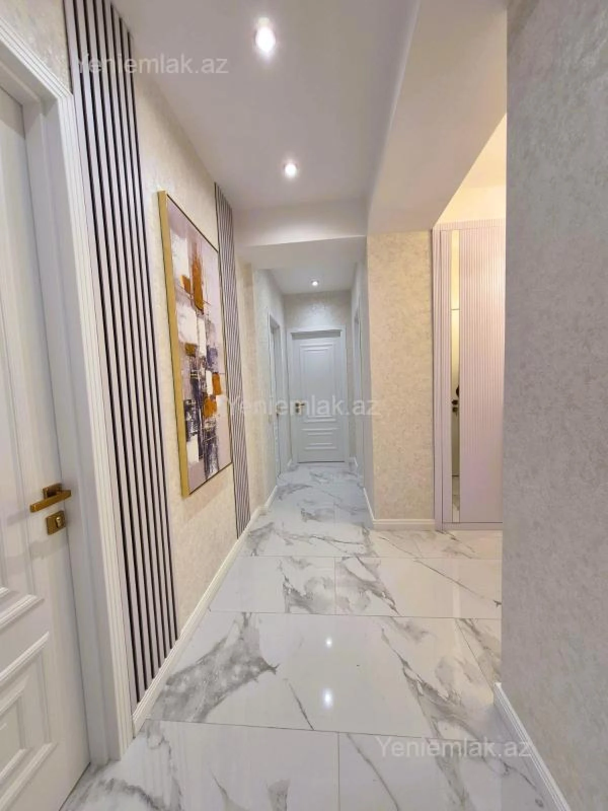 Satılır 4 otaqlı yeni tikili 110 m²