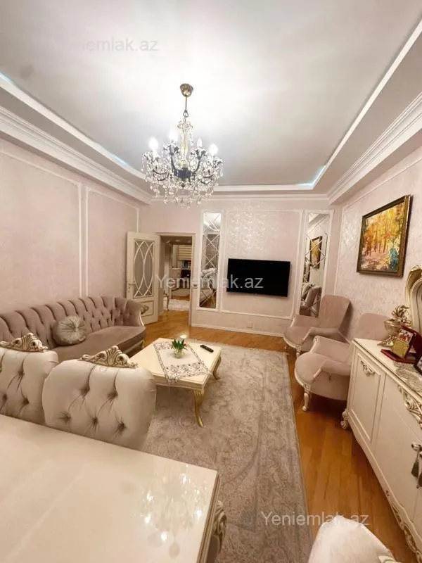 Satılır 3 otaqlı yeni tikili 90 m²