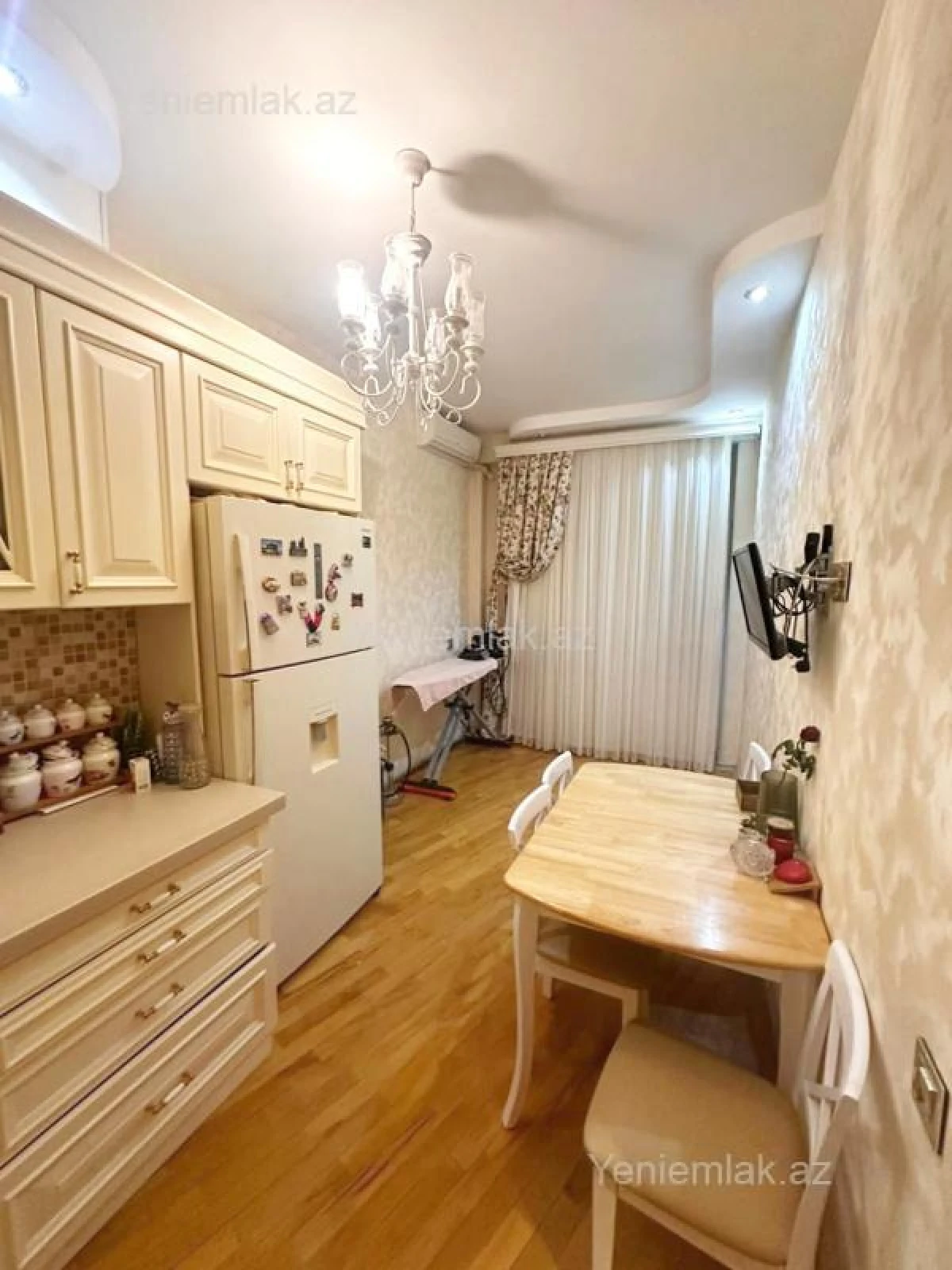 Satılır 3 otaqlı yeni tikili 90 m²
