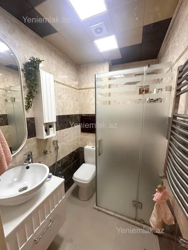 Satılır 3 otaqlı yeni tikili 90 m²