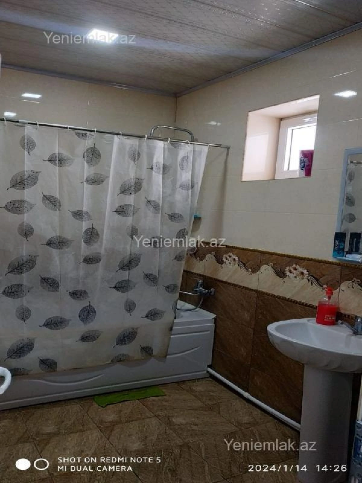 Satılır 3 otaqlı həyət evi 100 m²