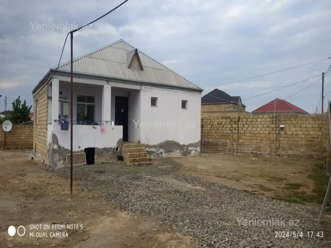 Satılır 3 otaqlı həyət evi 100 m²