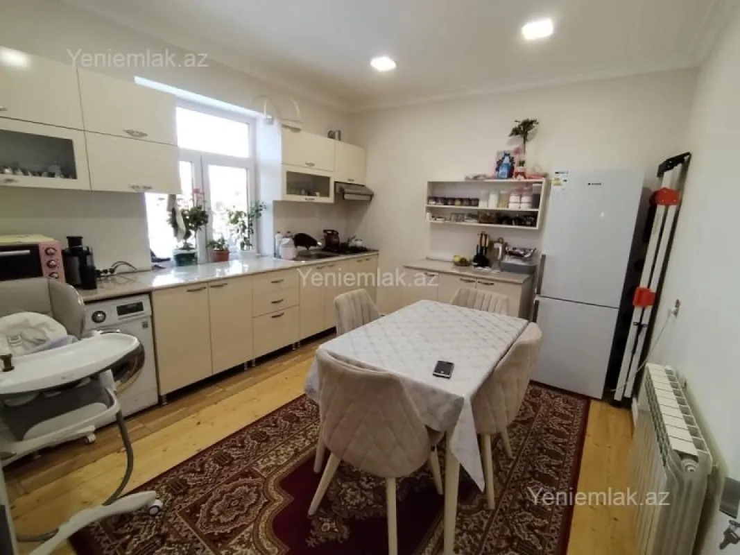 Satılır 3 otaqlı həyət evi 100 m²