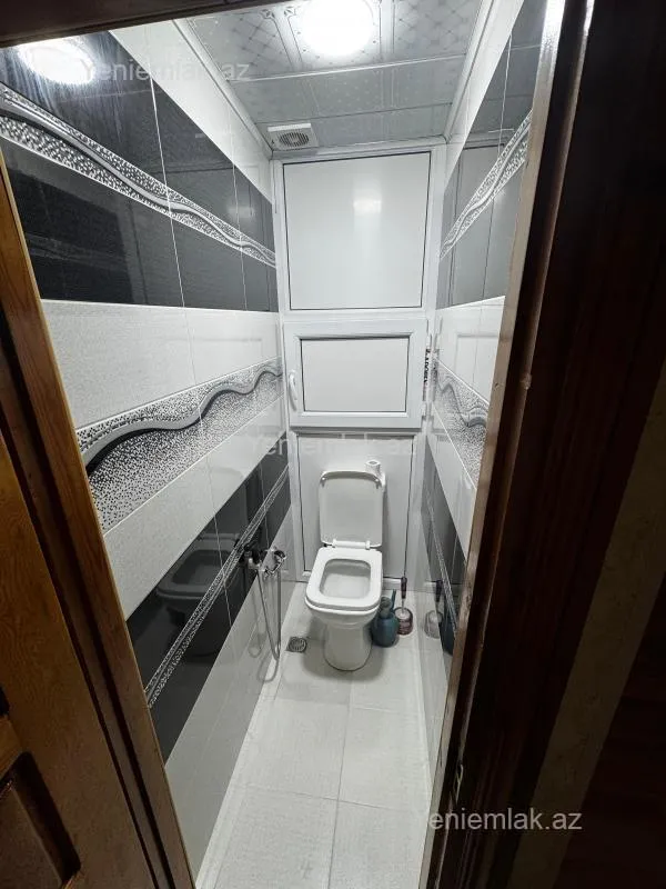 Satılır 3 otaqlı köhnə tikili 82 m²