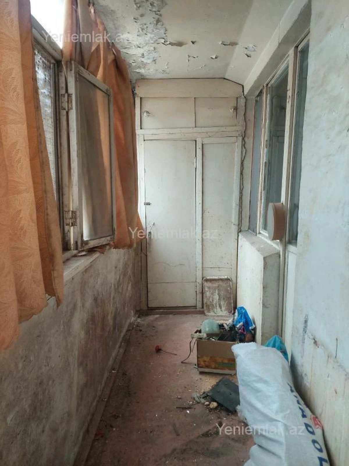 Satılır 3 otaqlı köhnə tikili 72 m²