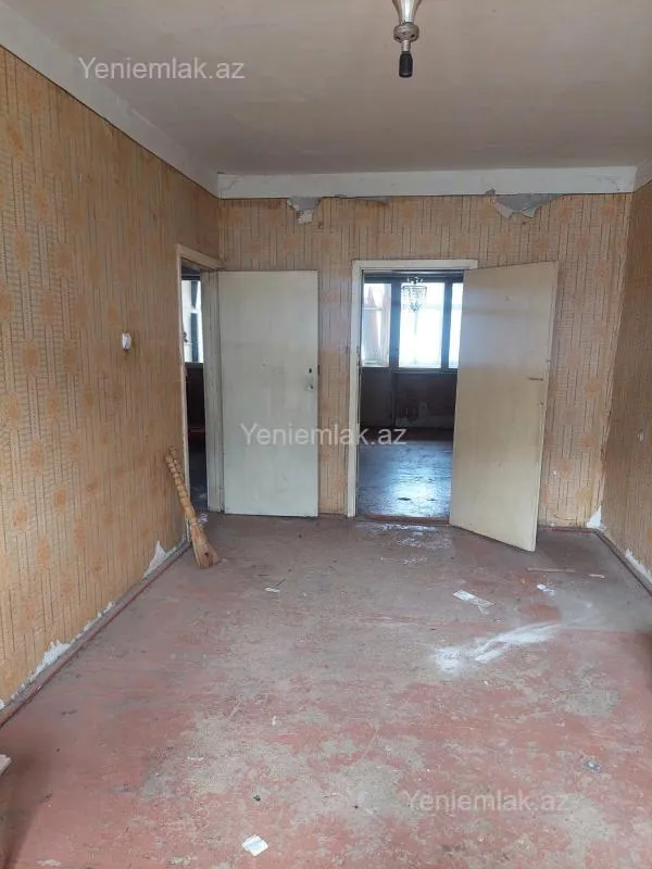 Satılır 3 otaqlı köhnə tikili 72 m²