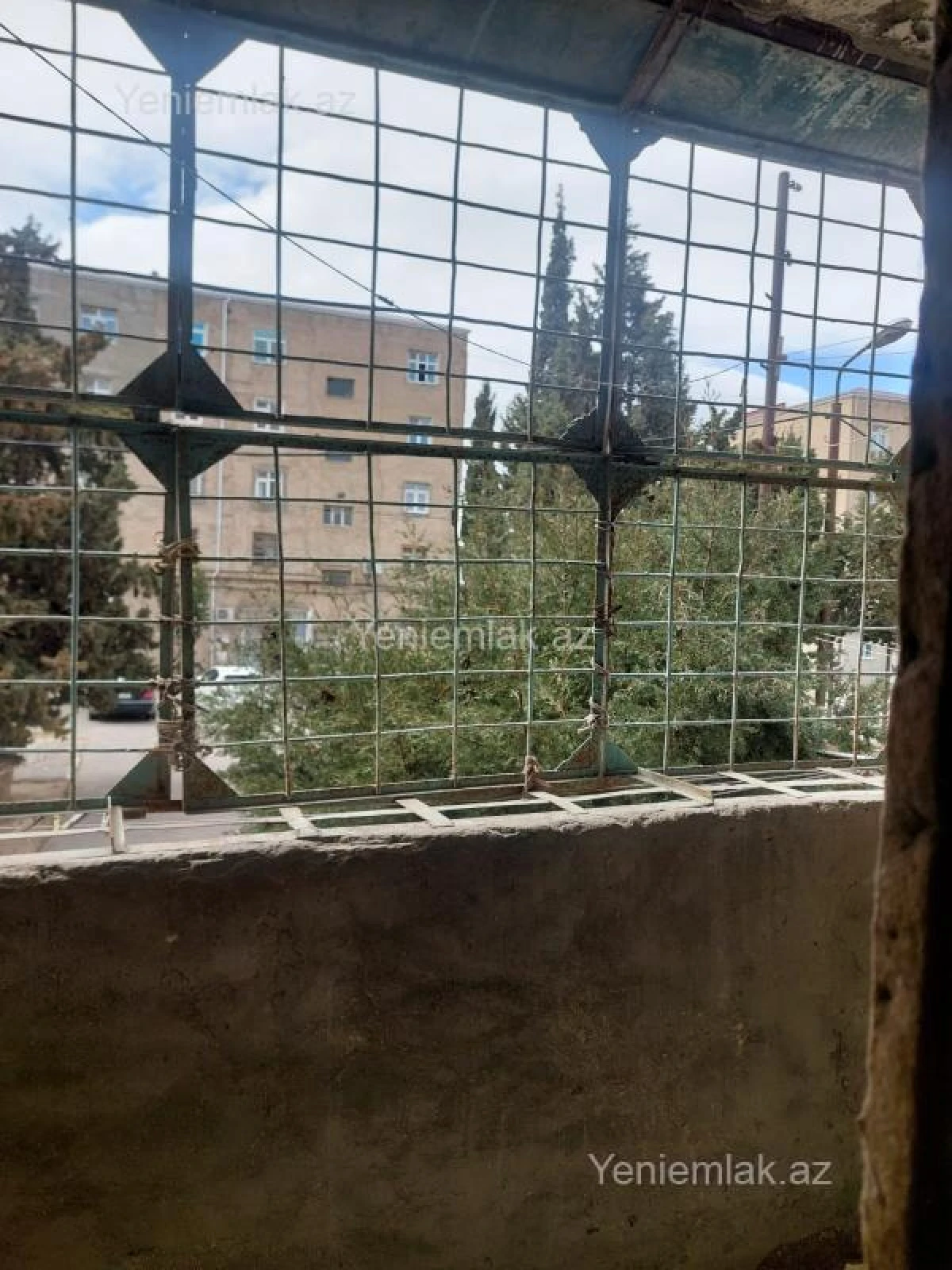 Satılır 3 otaqlı köhnə tikili 72 m²