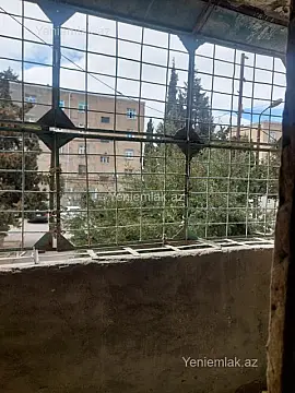 Satılır 3 otaqlı köhnə tikili 72 m²