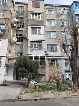 Satılır 3 otaqlı köhnə tikili 72 m²