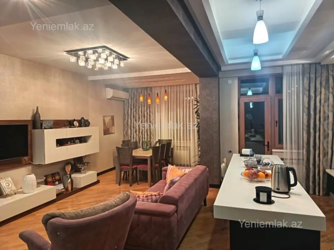 Satılır 3 otaqlı yeni tikili 140 m²
