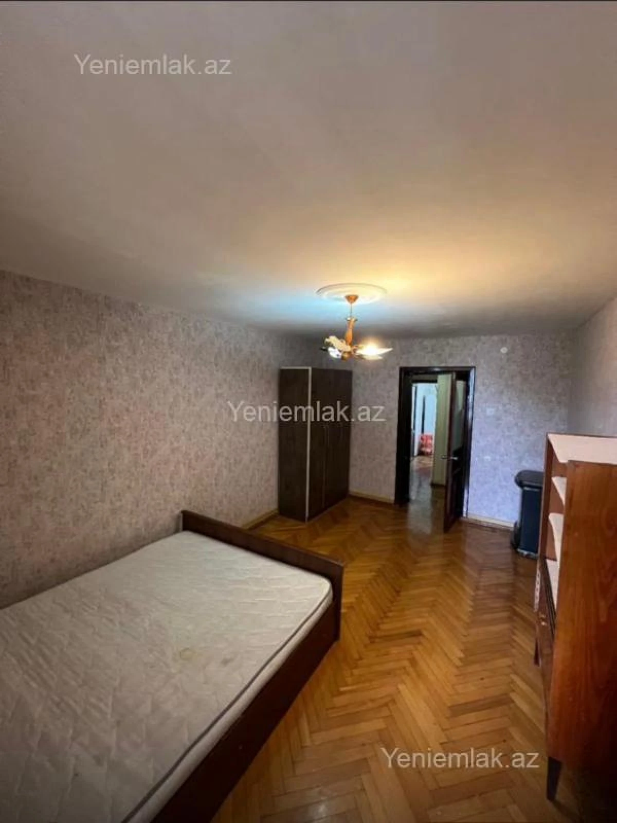 Satılır 3 otaqlı köhnə tikili 80 m²