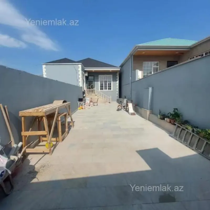 Satılır 4 otaqlı həyət evi 130 m²