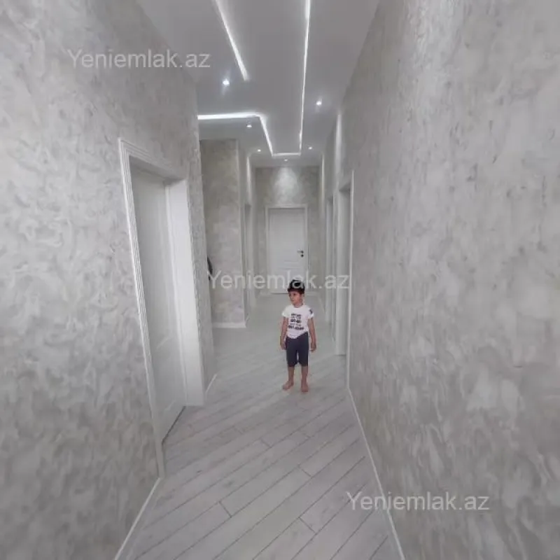 Satılır 4 otaqlı həyət evi 130 m²