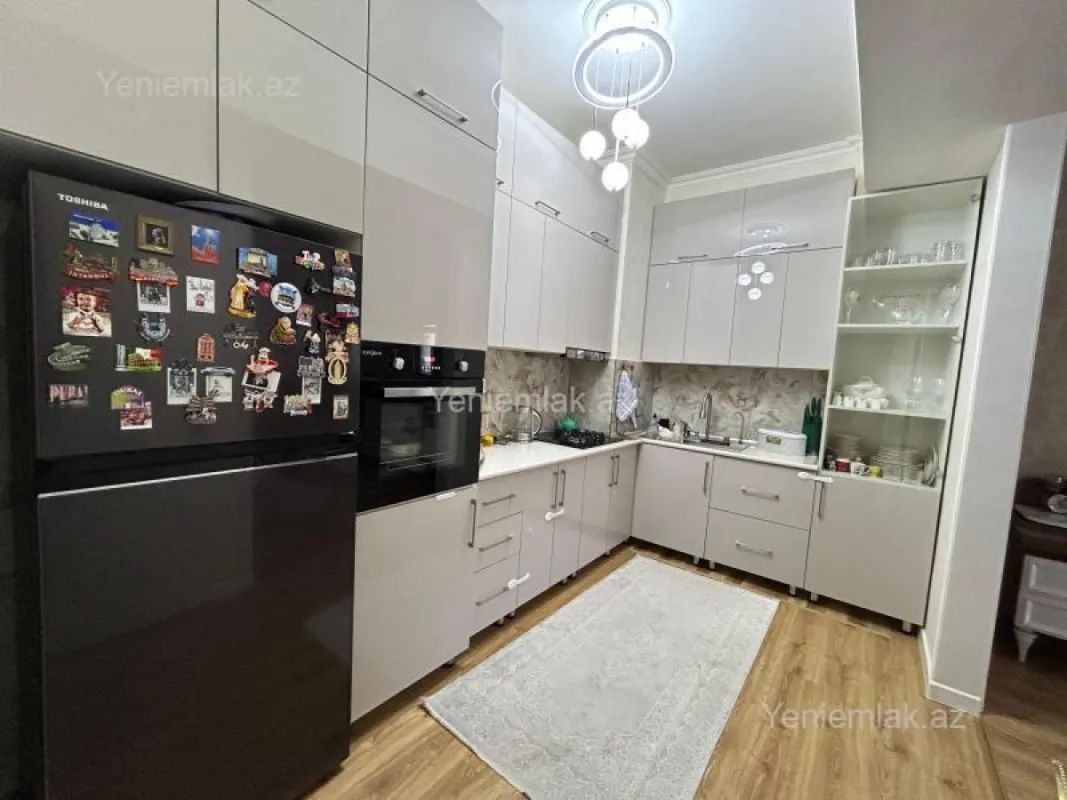 Satılır 3 otaqlı yeni tikili 98 m²
