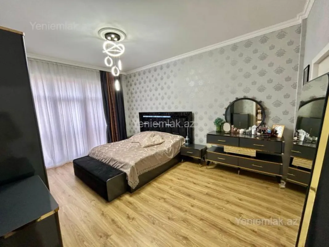 Satılır 3 otaqlı yeni tikili 98 m²