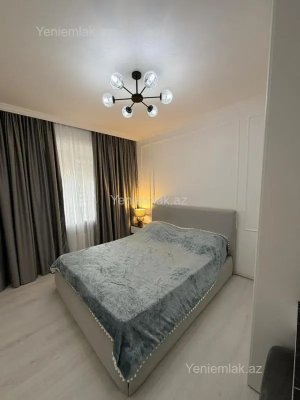 Satılır 2 otaqlı köhnə tikili 65 m²