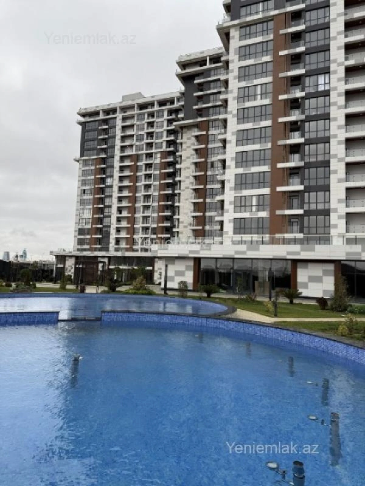 Satılır 2 otaqlı yeni tikili 60 m²