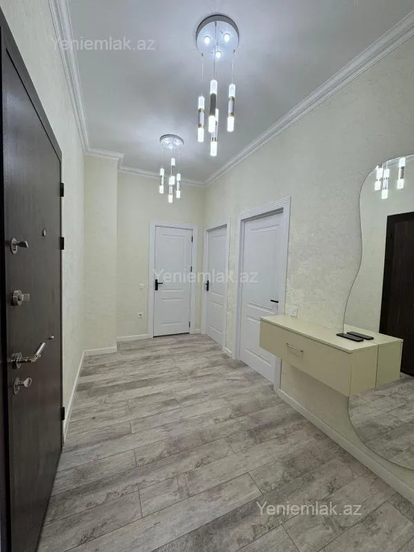 Satılır 2 otaqlı yeni tikili 80 m²