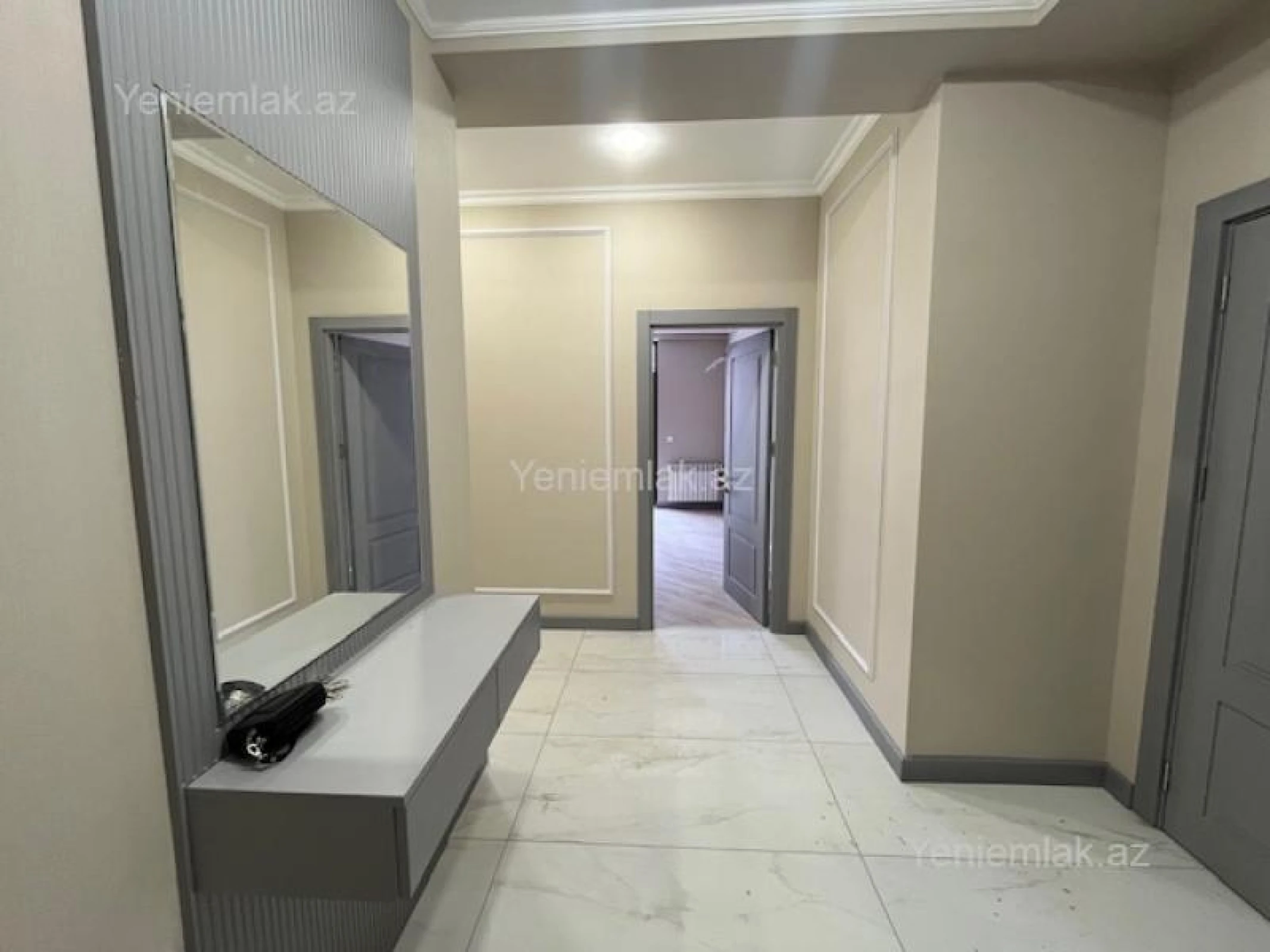 Satılır 2 otaqlı yeni tikili 82.5 m²