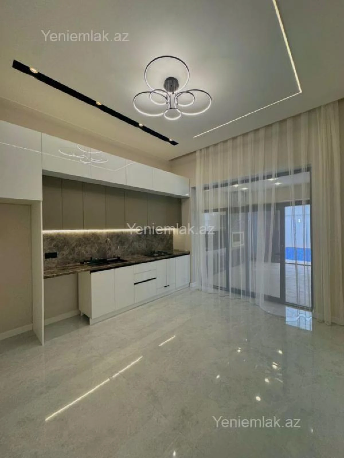 Satılır 4 otaqlı həyət evi 160 m²