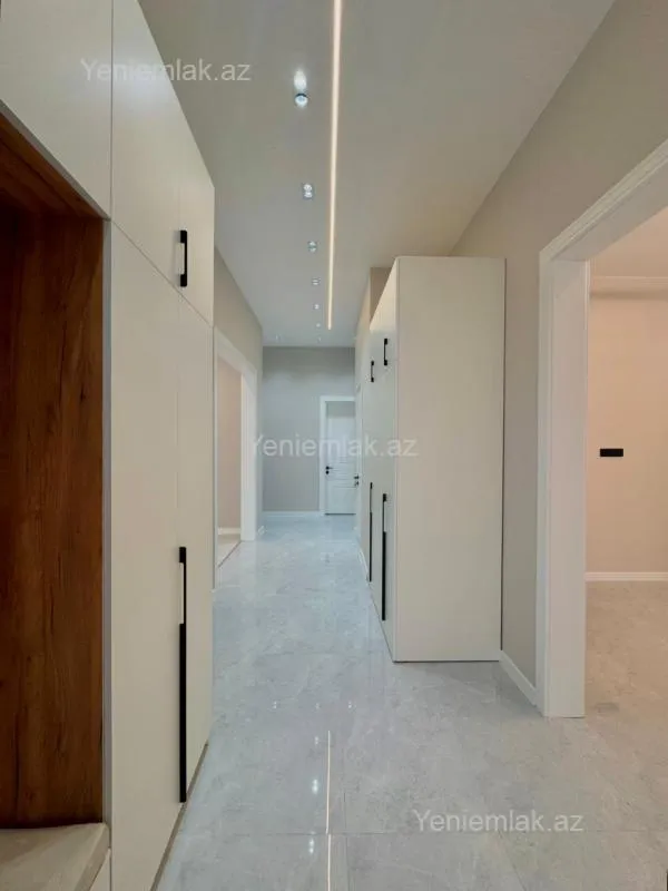 Satılır 4 otaqlı həyət evi 160 m²